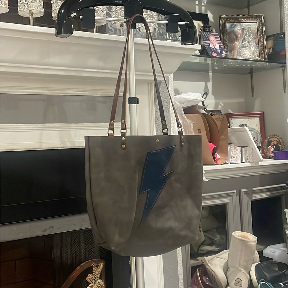 100% leather hand made purse!